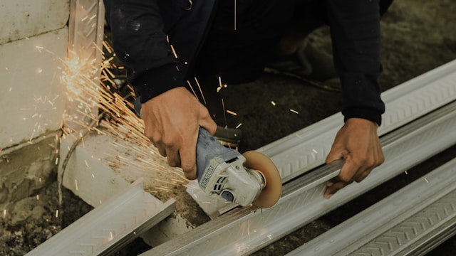 Why On-Site Gutter Fabrication Matters for Industrial Buildings